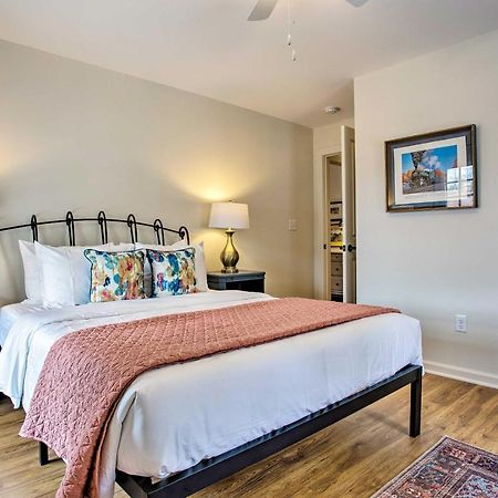 Saluda Main Street Retreat - Central Location! Kültér fotó