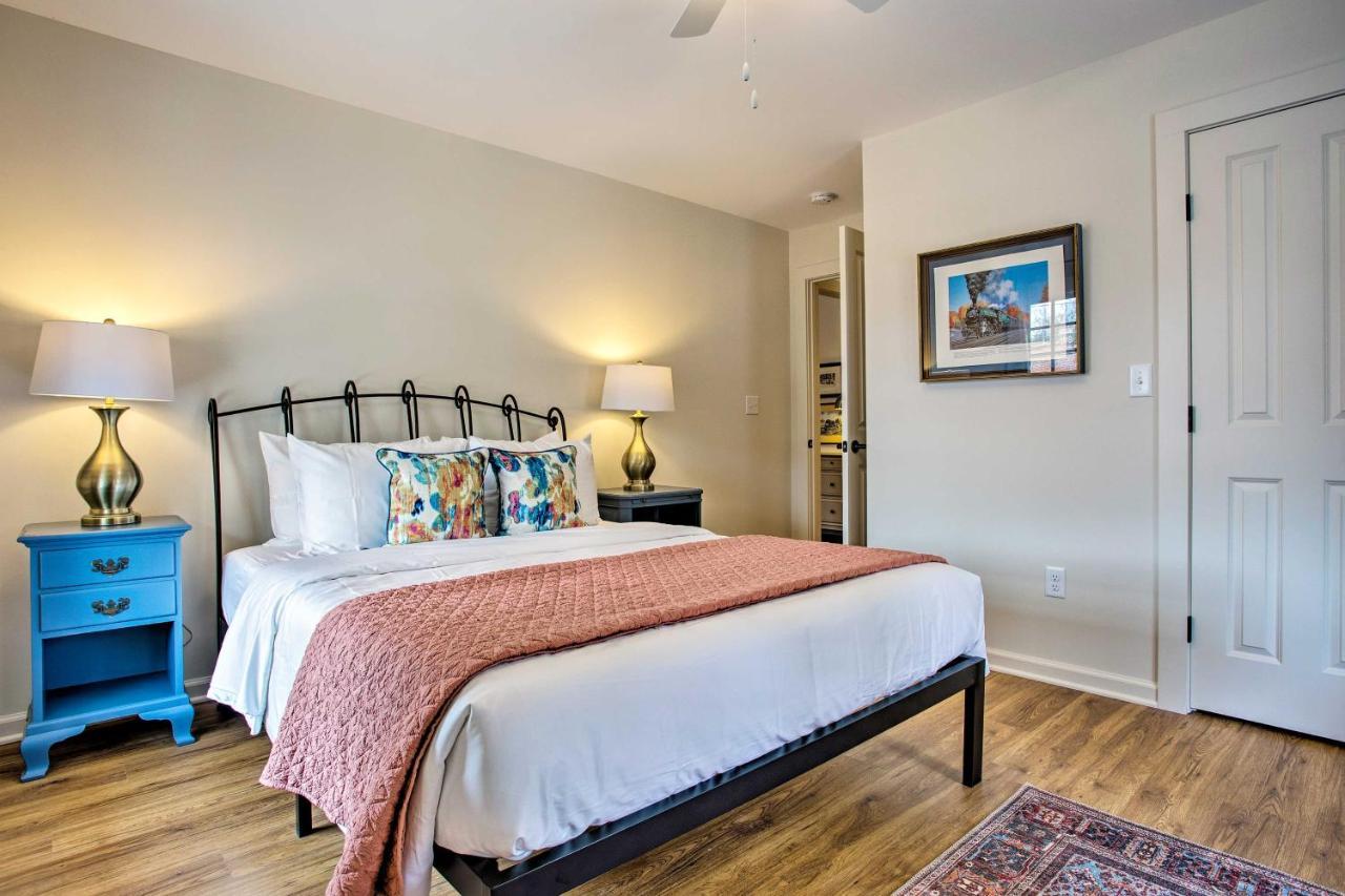 Saluda Main Street Retreat - Central Location! Kültér fotó