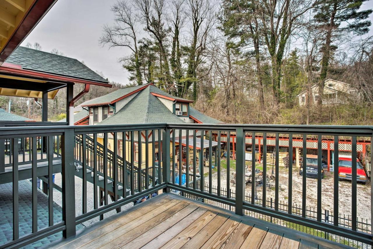Saluda Main Street Retreat - Central Location! Kültér fotó
