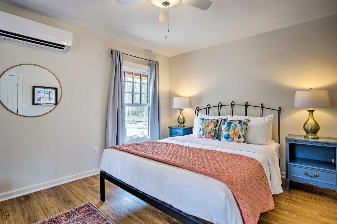 Saluda Main Street Retreat - Central Location! Kültér fotó